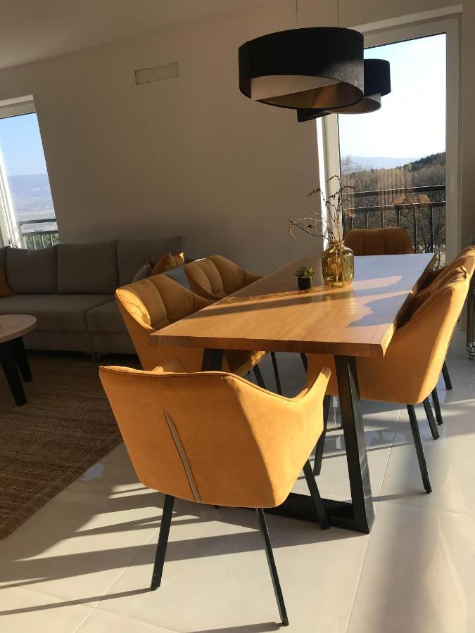 Apartman S Vyhliadkou Bojnice Eksteriør billede